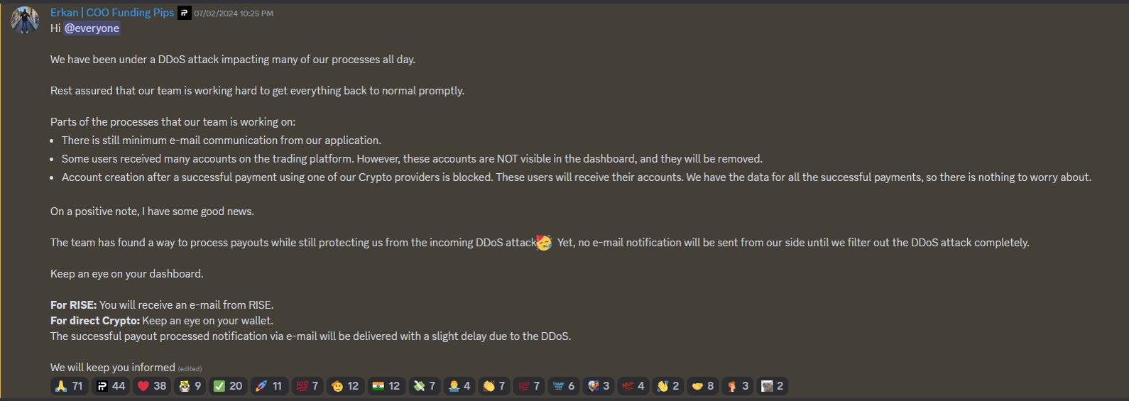 A股午评 | 三大指数小幅下跌 医药股持续强劲 光伏、物流等板块表现活跃